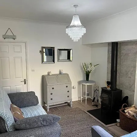 Lilly's Cottage, Filey, Sleeps 8 بيت للعطل